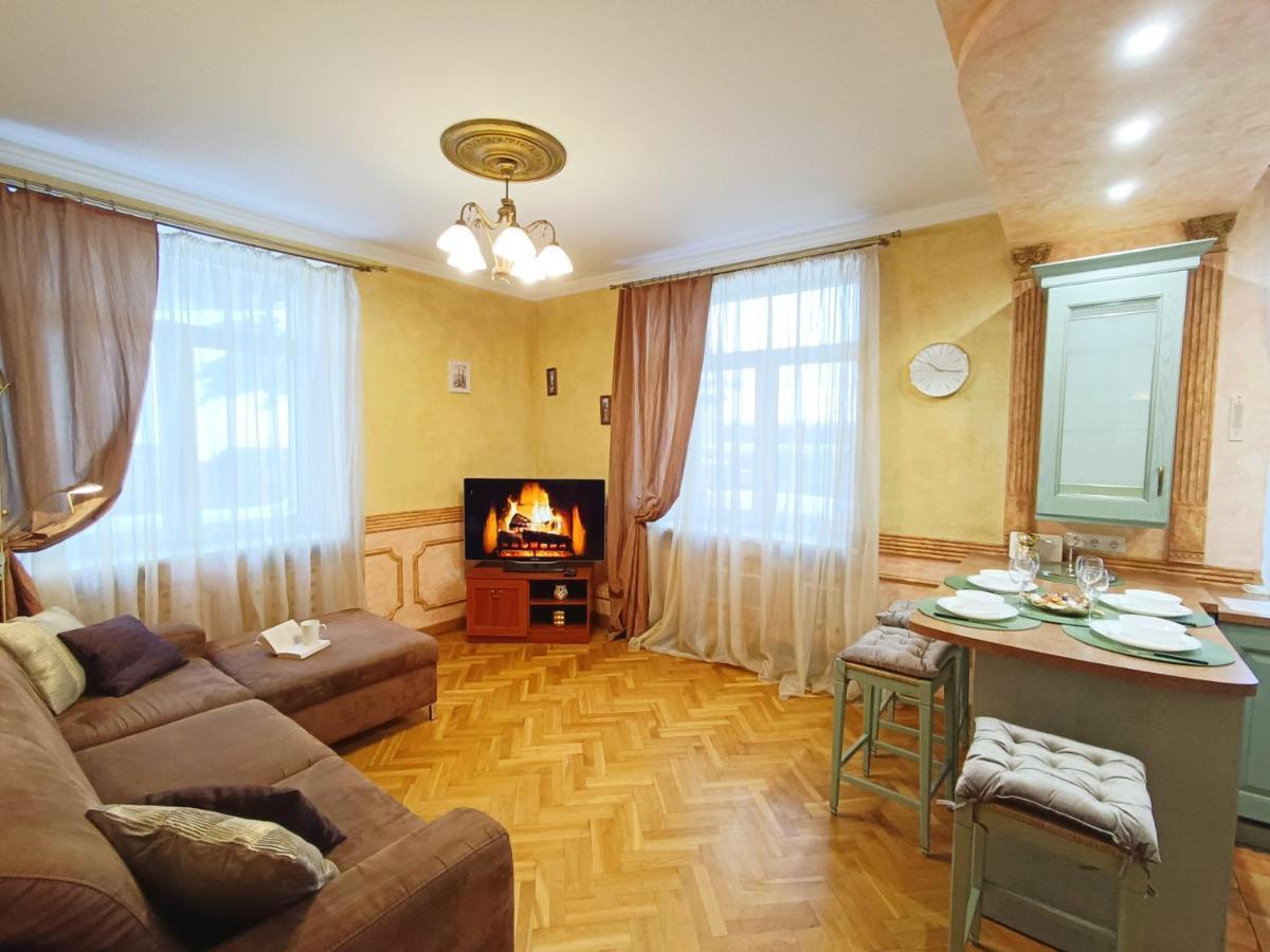 ריגה Old Town Retreat With Stunning Views 2 Bedroom Apartment Nearby The Church Of Saint Peter מראה חיצוני תמונה